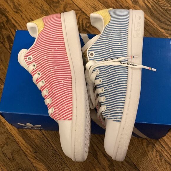 Adidas Originals Stan Smith Pride Special Edition - Picture 8 of 11